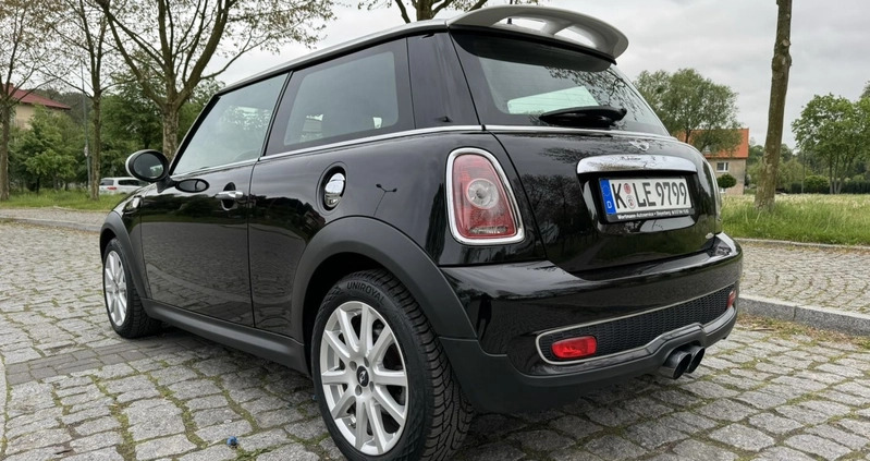 MINI Cooper S cena 32900 przebieg: 174000, rok produkcji 2010 z Wrocław małe 497